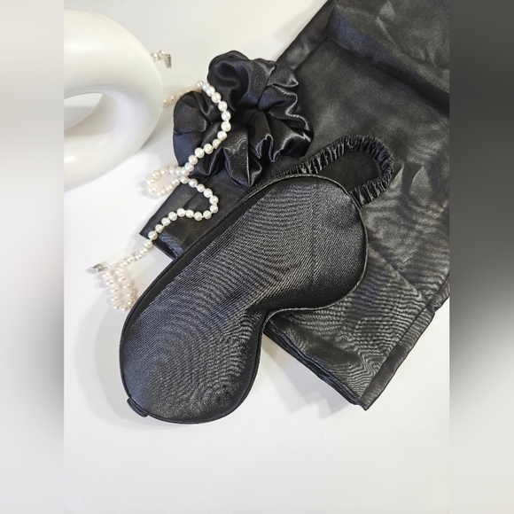 Luxury GIFT set 100% Silk Pillow Case, Sleeping Eye Mask, Scrunchies - Picture 6 of 8